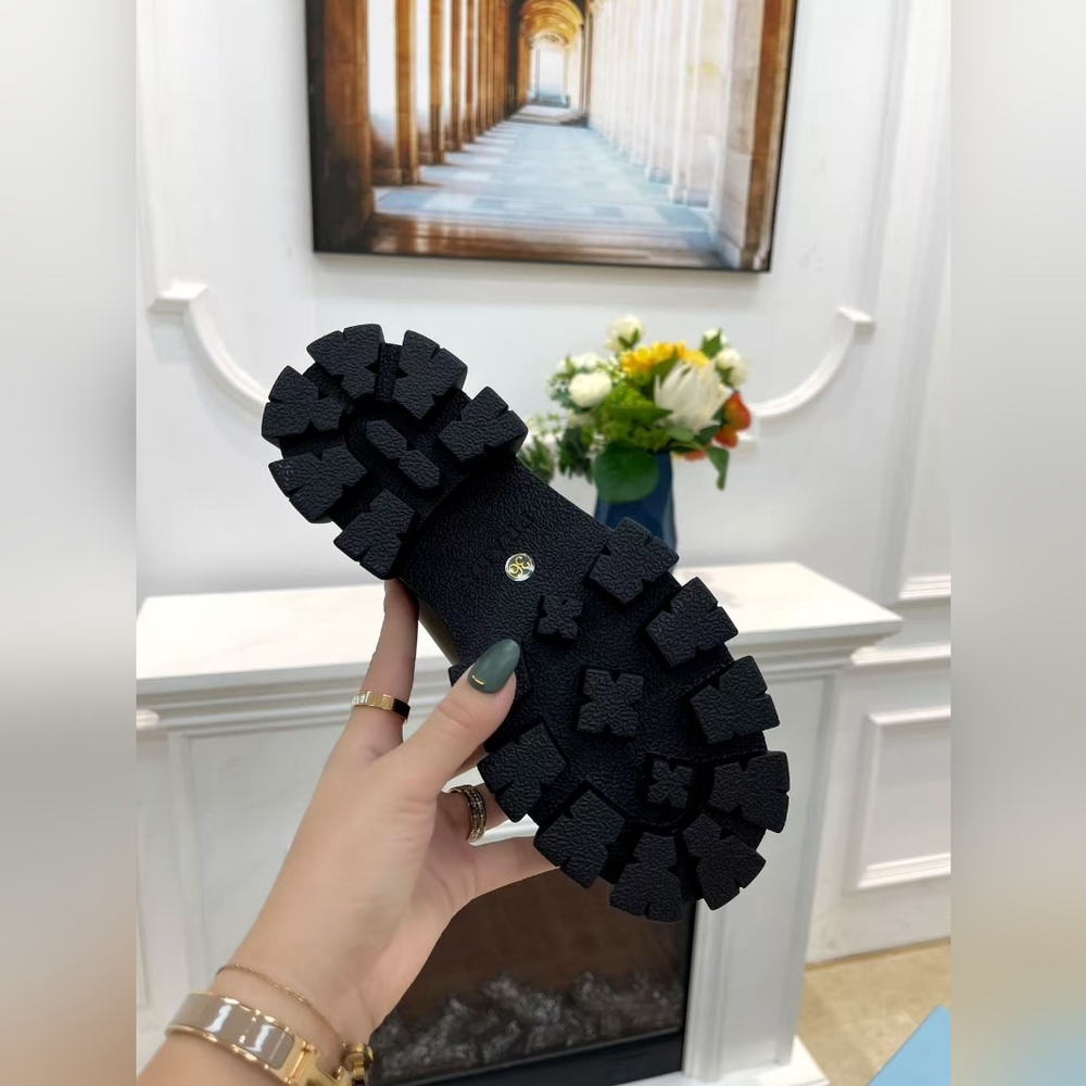 Prada Monolith leather Loafers - Picture 8 of 8